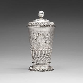 751. A Polish early 18th century silver beaker and cover, marks of Carl Wilhelm Hartman, Breslau 1710-1712.