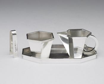 Wiwen Nilsson, a sterling set with tray, creamer, sugar bowl and a pair of tongues, Lund, Sweden 1964-69.