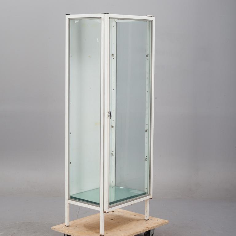 LÄKARSKÅP, 1900-talets andra hälft.