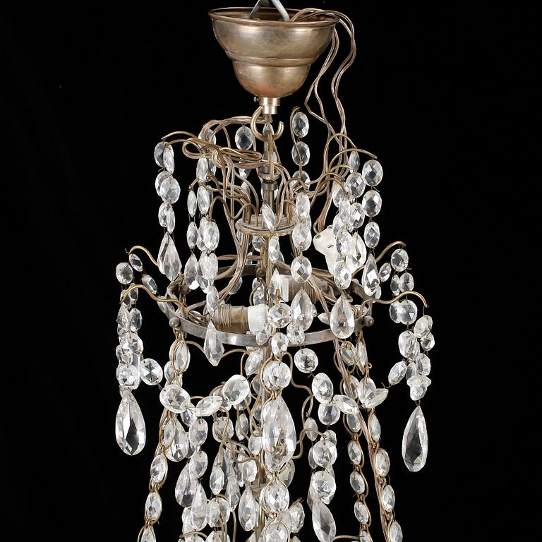 LJUSKRONA, Haga-modell, 1900-talets första hälft. Höjd ca 80 cm.