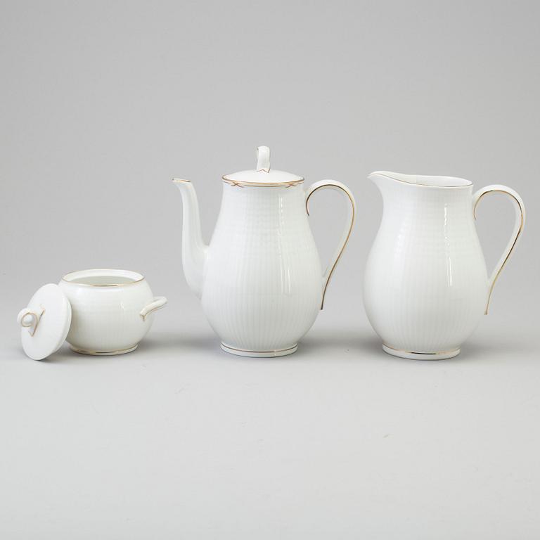 LOUISE ADELBORG, porcelain dinner service, 90 ps "Swedish Grace", Rörstrand, second half of the 20th century.