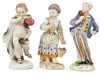 290. A set of three Meissen 19th cent figurines.