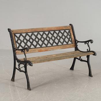 TRÄDGÅRDSOFFA, modern tillverkning.