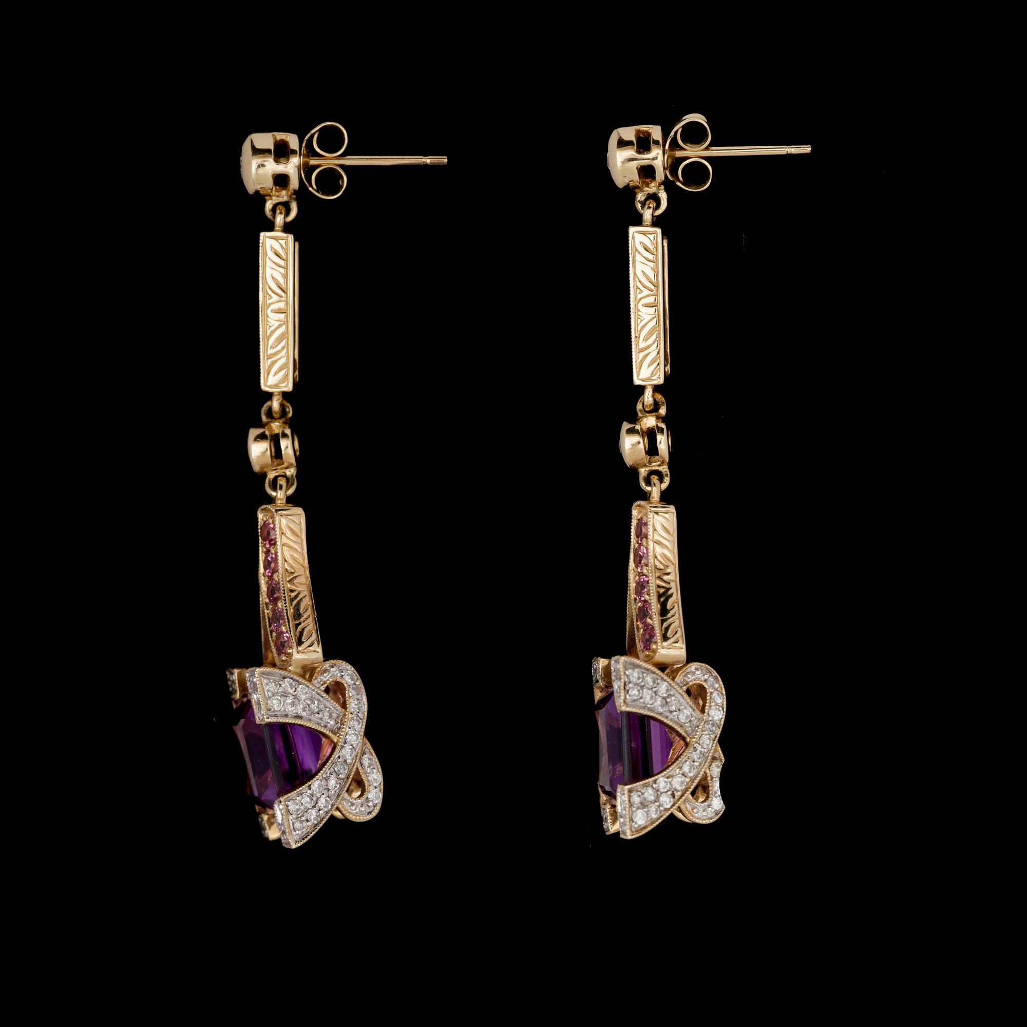 ÖRHÄNGEN, ett par, 14k guld, ametister, rosa turmaliner, diamanter tot ca1,06ct, USA, 1900-talets slut. Vikt 15,2g.
