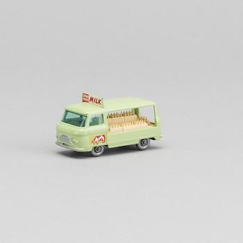 LESNEY MATCHBOX SERIES  COMMER MILK FLOAT RW 21C-7.