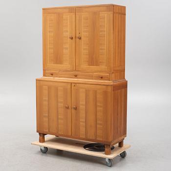 Carl Malmsten, a 'Klinte' cabinet, second half of the 20th Century.