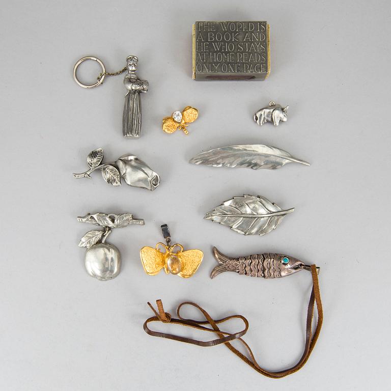 A collection of mainly tin items from Firma Svenkst Tenn.