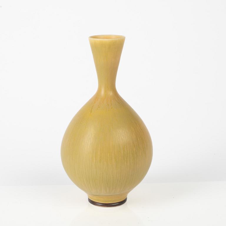 Berndt Friberg, a stoneware vase, Gustavsberg Studio, Sweden 1971.