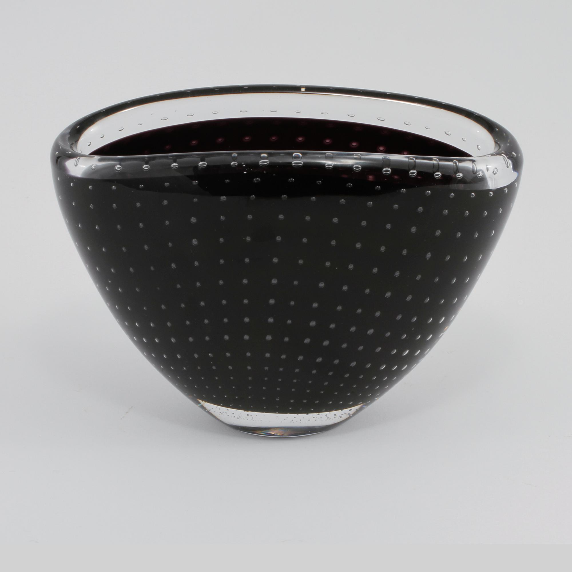 VAS, glas, Vicke Lindstrand, Kosta, 1900-talets andra hälft.