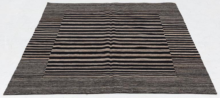 Rug, Kelim, 191 x 158 cm.