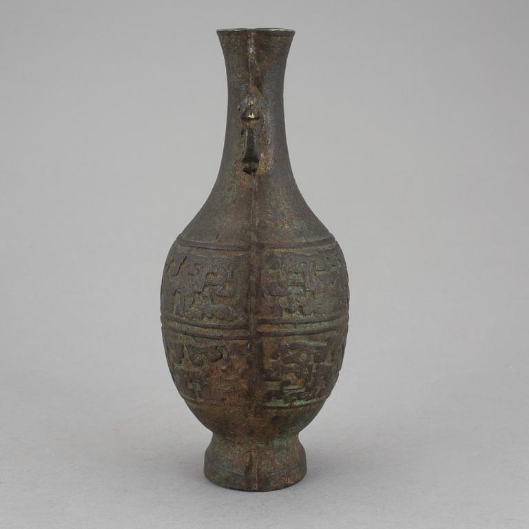 VAS, brons. Kina 1800-tal.