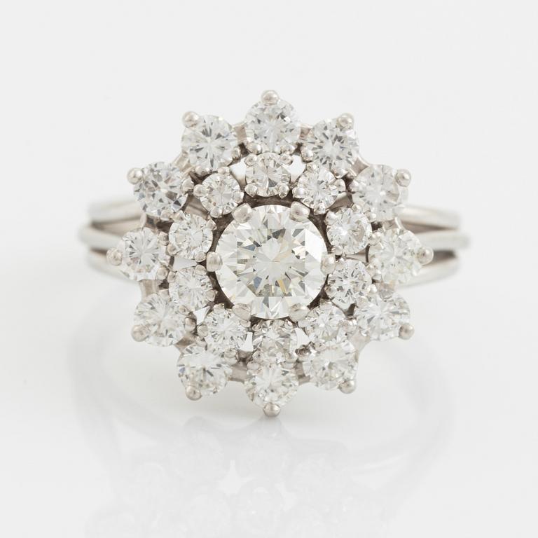 Brilliant cut diamond cluster ring.