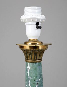 BORDSLAMPA, mässing, marmor, 1910-tal.