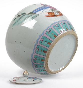 BOJAN MED LOCK, porslin, Kina 1800-tal.