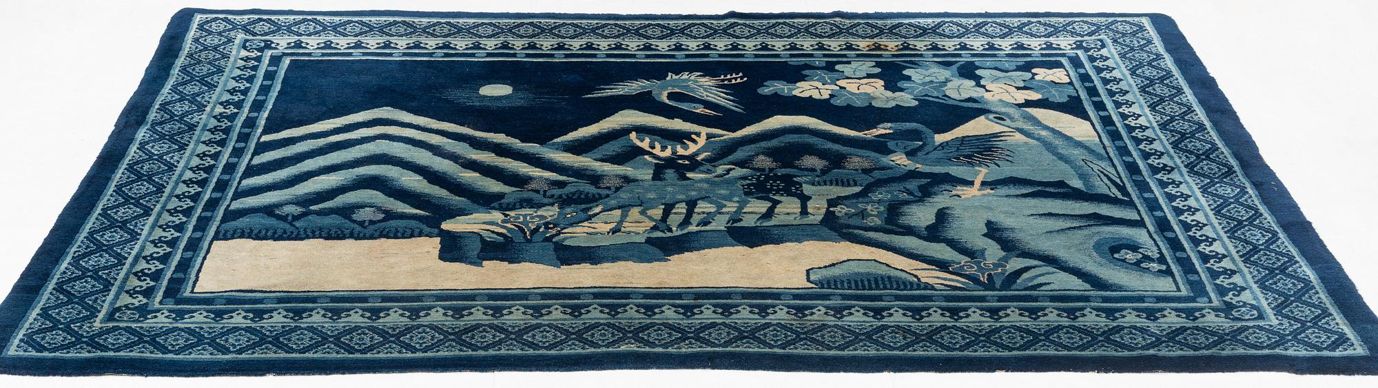 Matta, semiantik Baotou, Kina, figural, ca 260,5 x 184,5 cm.