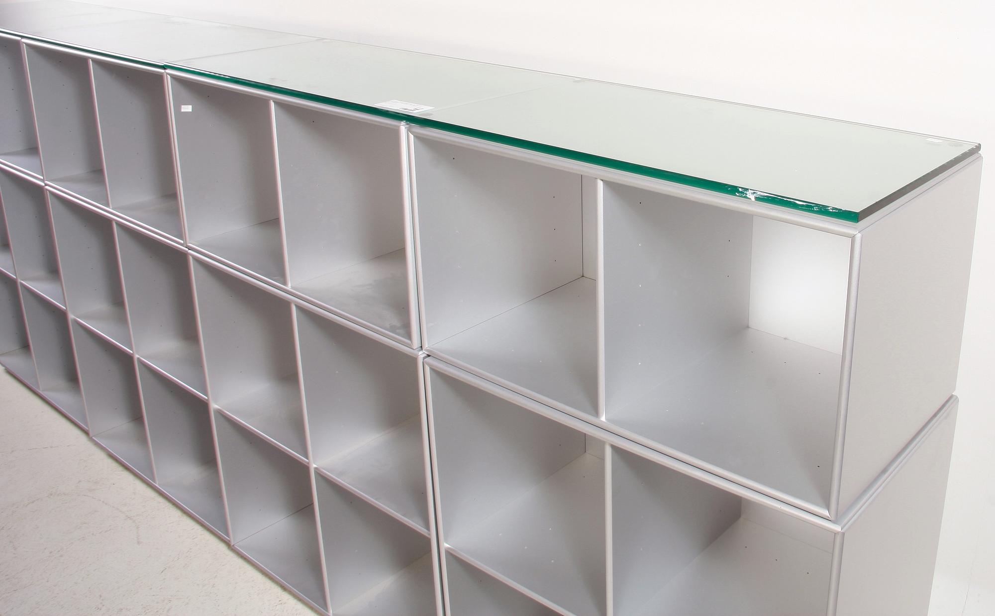 HYLLSEKTION, 8 delar. Trä/glas. Design: Vivero, Finland.