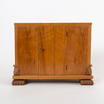 A 1940s possibly Mjölby Intarsia table clock.