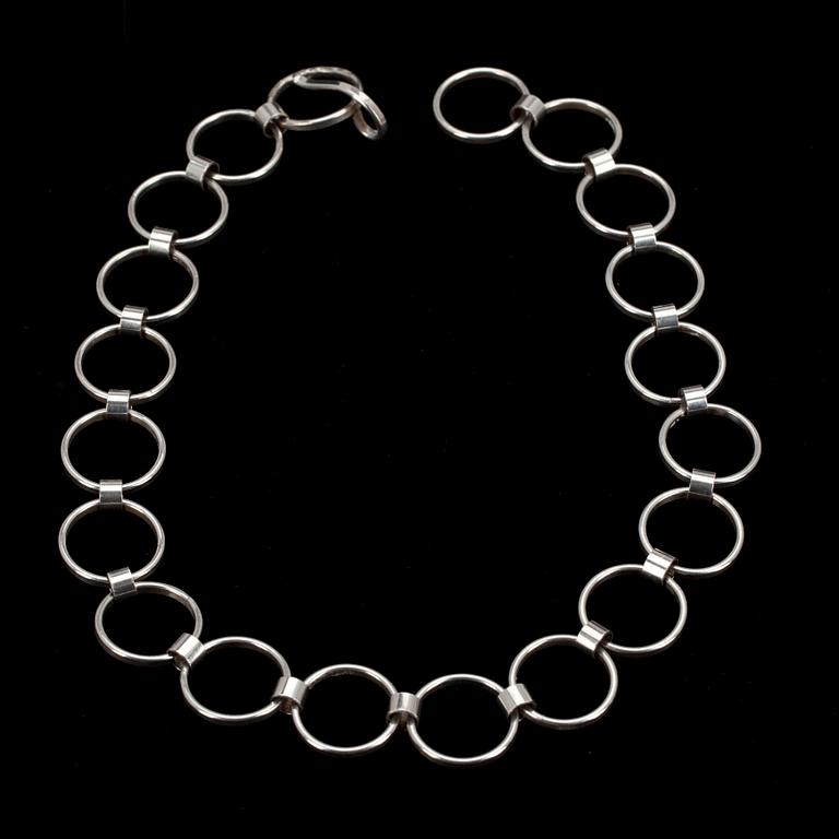 HALSSMYCKE, silver, Aarikka 1966. Vikt 40 g.