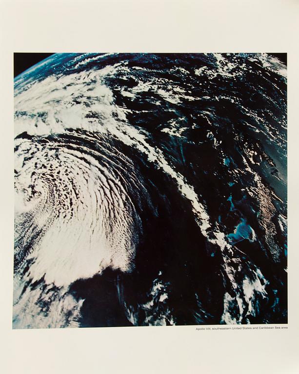 Twenty Photographs of the Moon, publisher Omega / Perkko Oy, 1969.