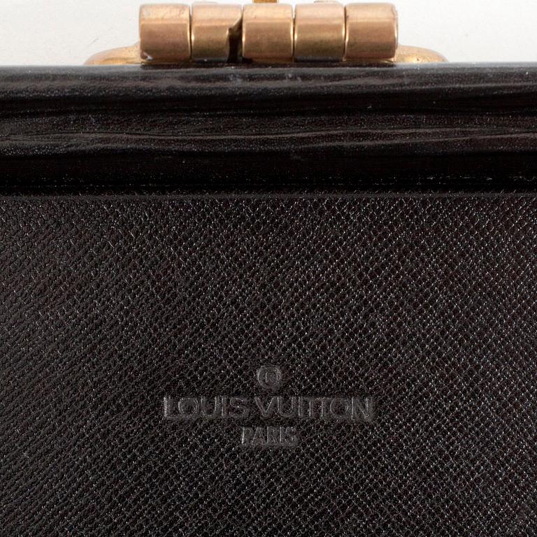 LOUIS VUITTON, a black epi leather briefcase.
