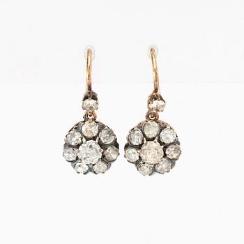 Earrings, a pair of 18K gold and silver set with old-cut diamonds, second half of the 19th century.