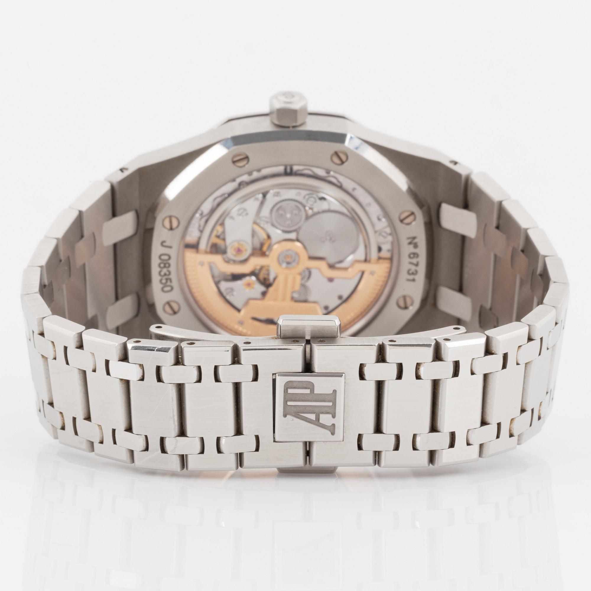 Audemars Piguet, Royal Oak, "Jumbo" Extra-Thin.