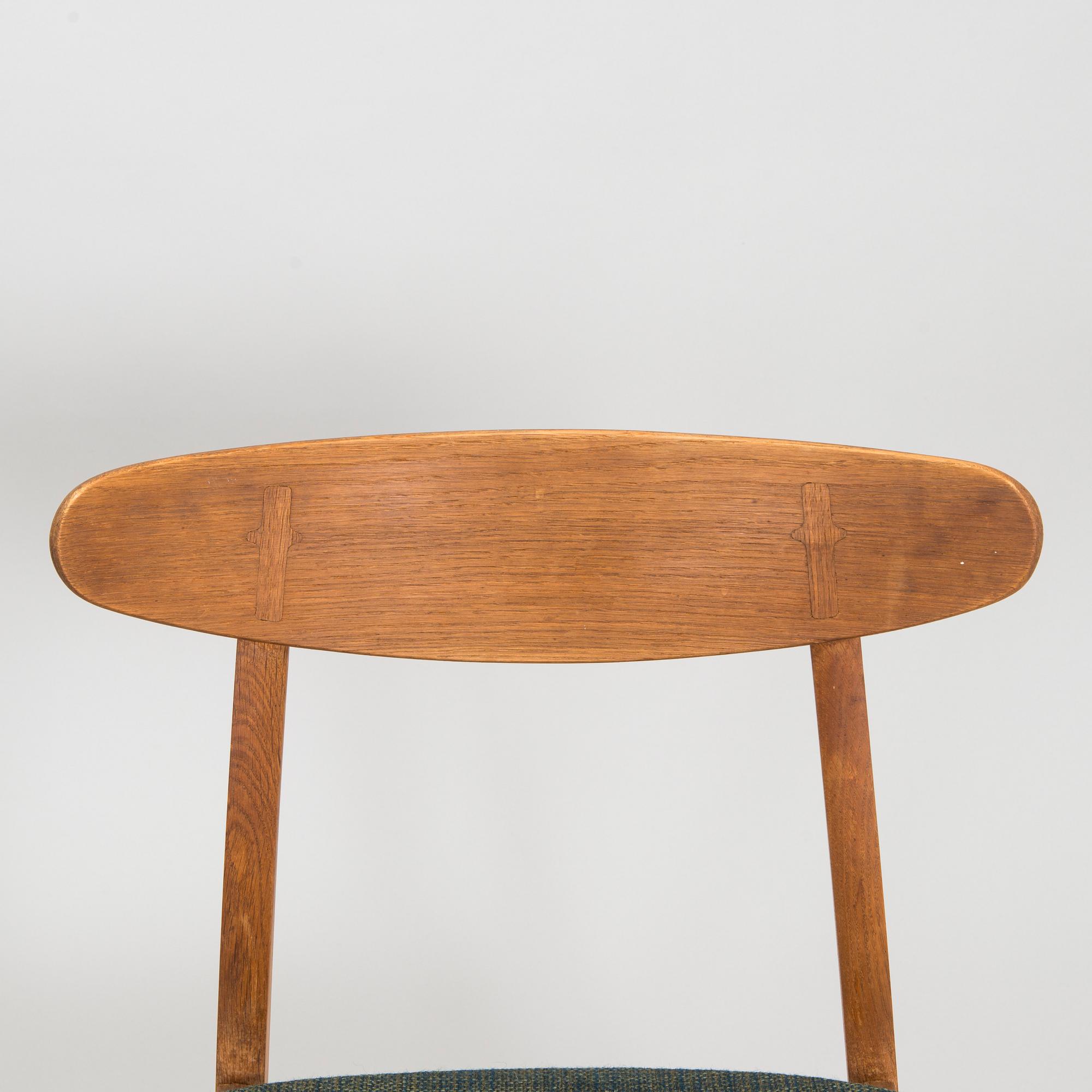 Hans J. Wegner, stolar, ett par, "CH-30", Carl Hansen & Søn, Danmark, 1950-60-tal.
