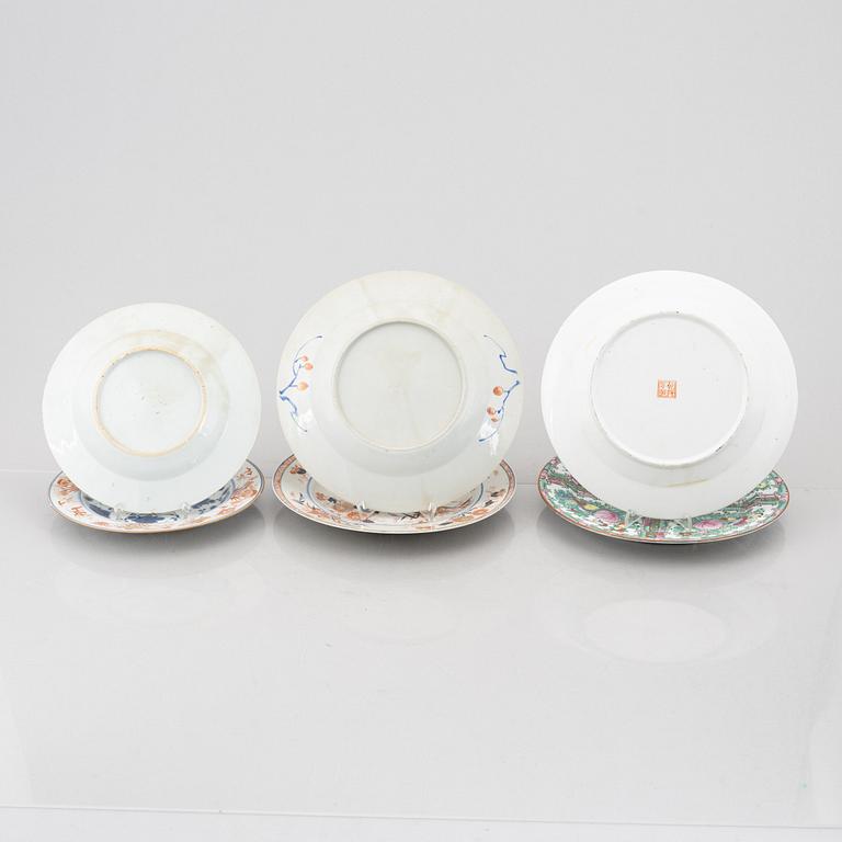 Two pairs of Imari porcelain plates, China, 18th century and one pair rose medallion plates, China, 20th century.