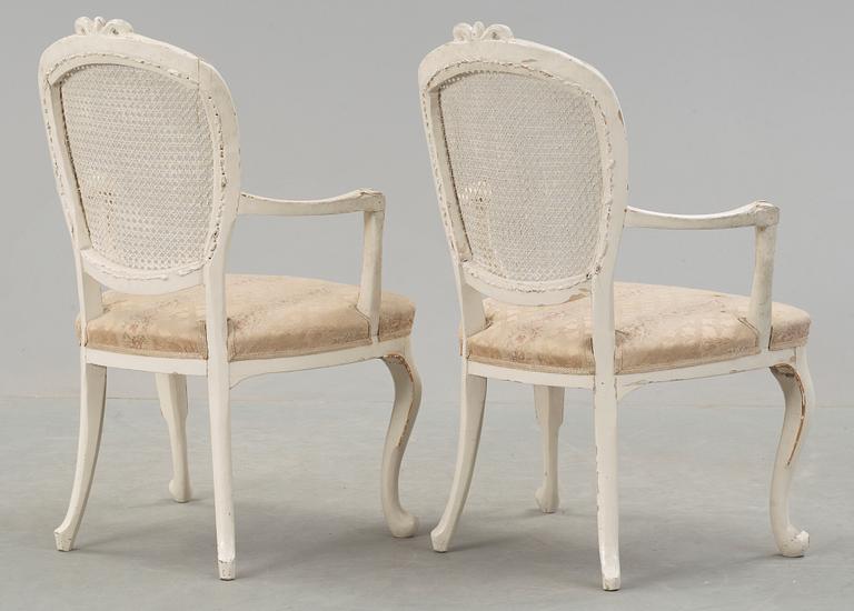KARMSTOLAR, ett par, gustaviansk stil, sent 1800-tal.