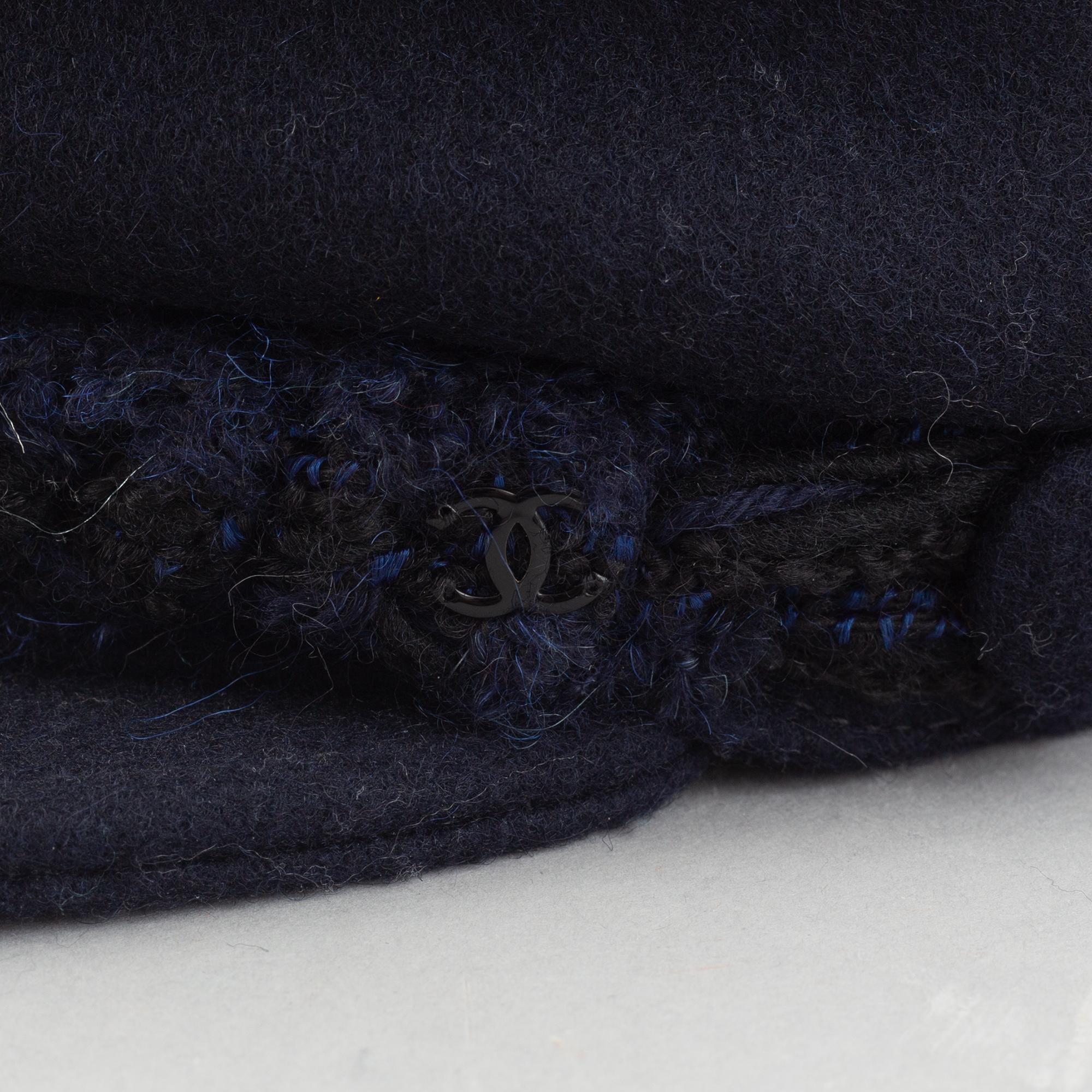 Chanel, a wool hat, size S.