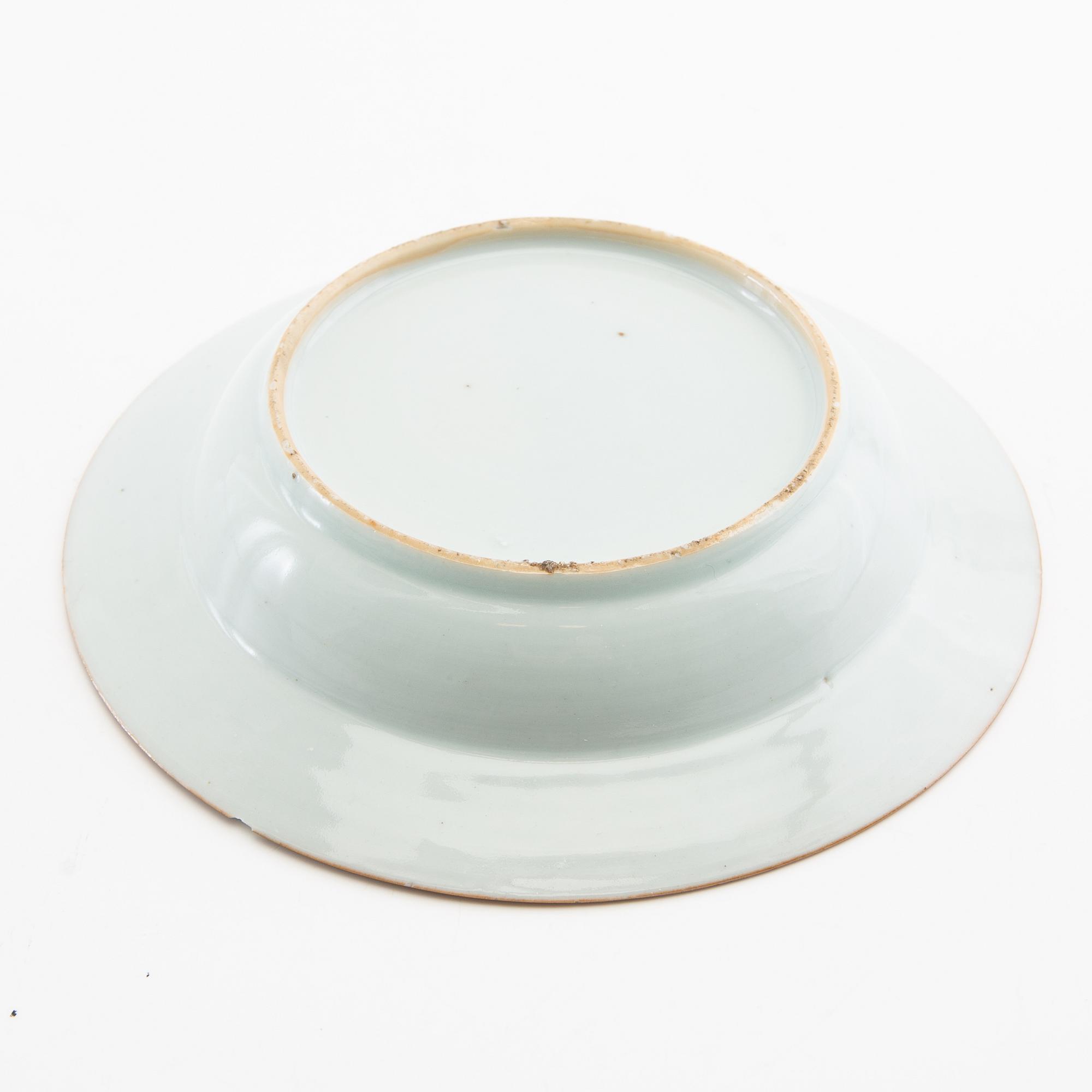 A Chinese porcelain plate, Qing dynasty, Yongzheng (1723-35).