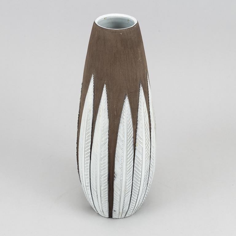 An earthenware vase, 'Paprika' by Anna-Lisa Thomson for Uppsala Ekeby.