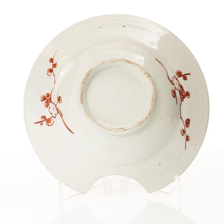 A Japanese imari porcelain barber's bowl, Meiji (1868-1912).