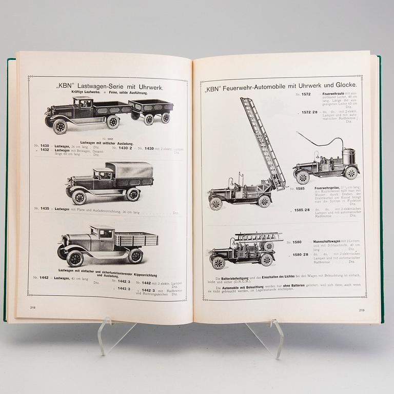 Four books "Die Anderen Nürnberger", 1-4, Frankfurt, 1973-75.