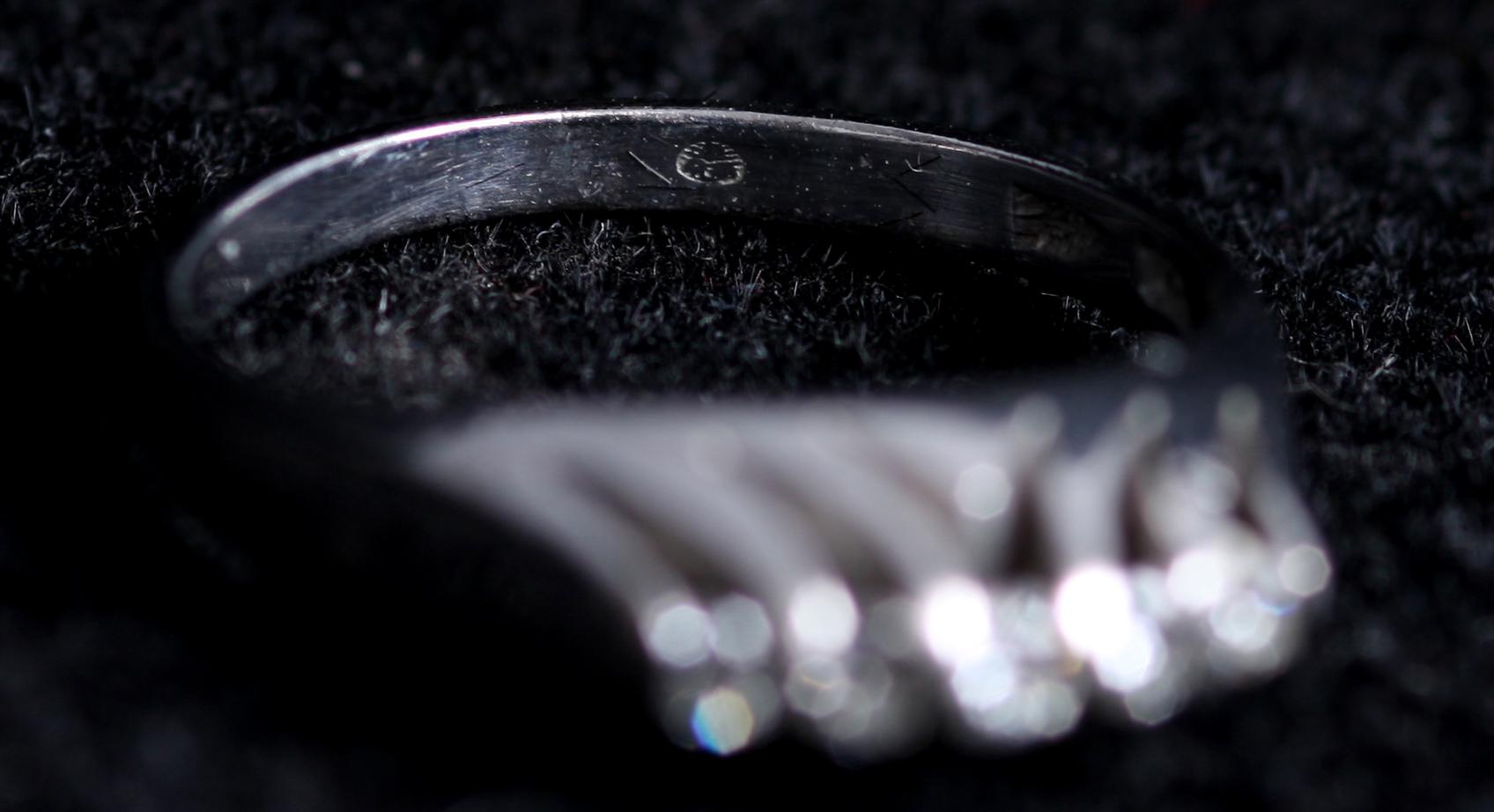 RING, vitguld samt 5 briljantslipade diamanter, tot ca 0.22 ct.