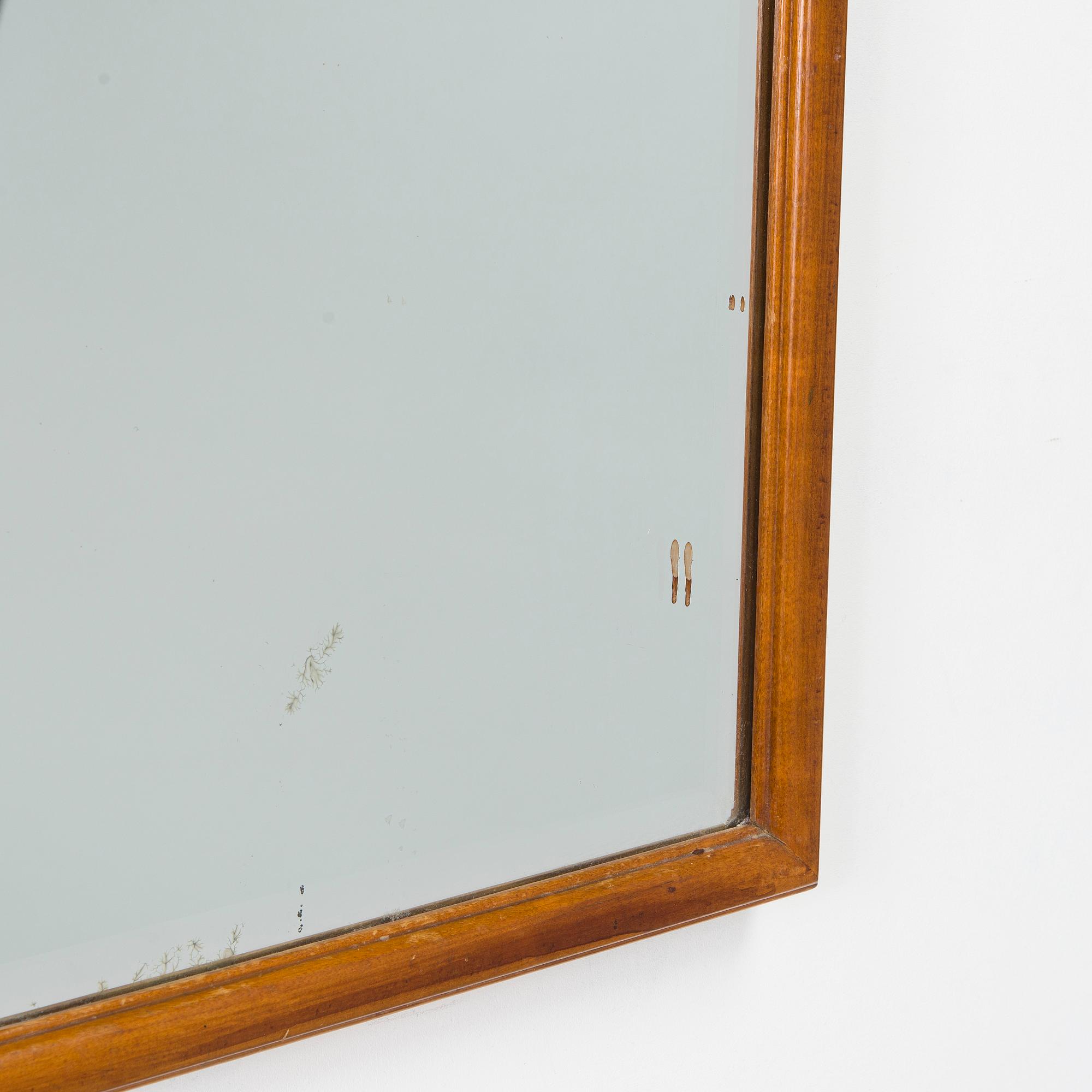 A 1920s/30s mirror.