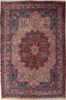 Matta, Kirman, semiantik, ca 396 x 261 cm.