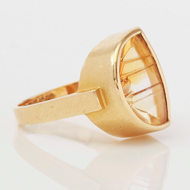 RING, 18K guld och citrin, Björn Weckström, Lapponia, Finland 1980-tal.