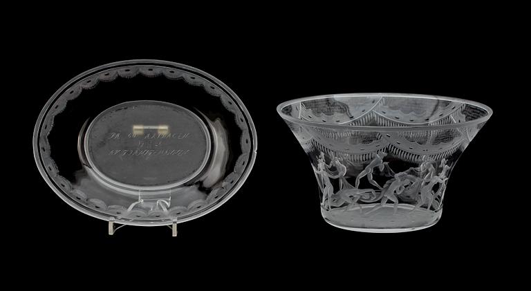 SIMON GATE, skål med underfat, "Slöjdansen", Orrefors 1926.