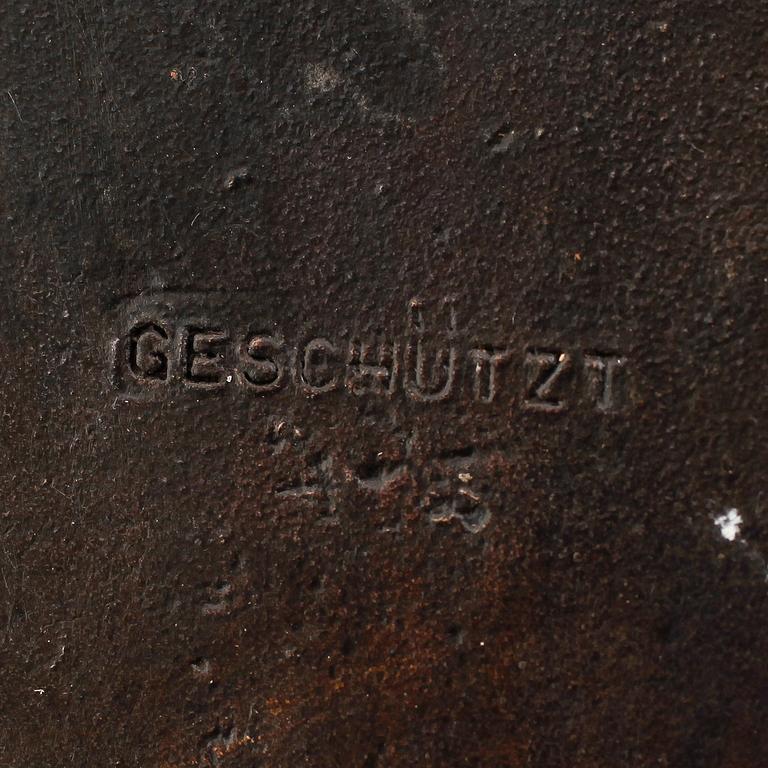 FIGUR, wienerbrons, märkt geschüzt, omkring år 1900.