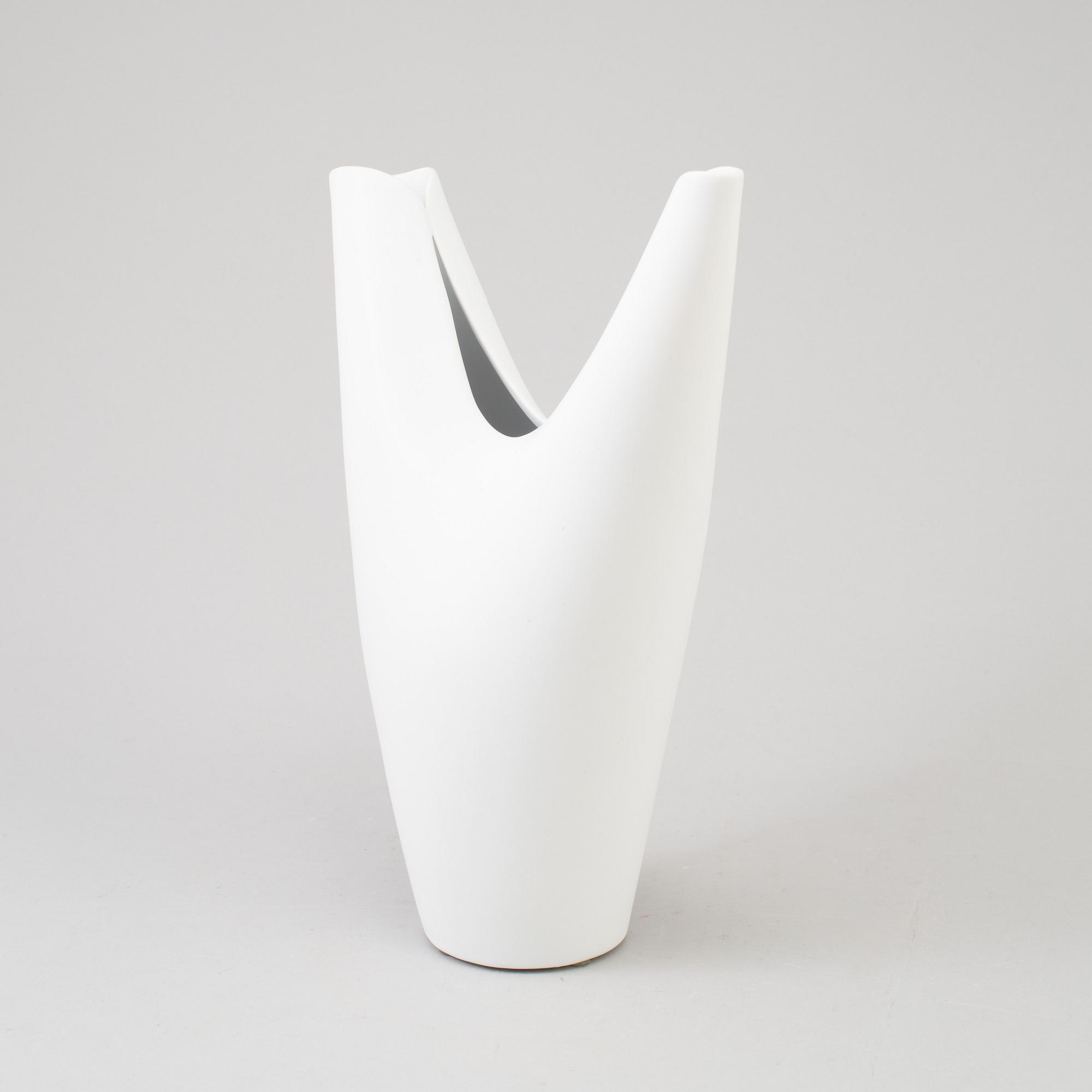 STIG LINDBERG, vas, stengods, "Veckla", Gustavsberg studio.