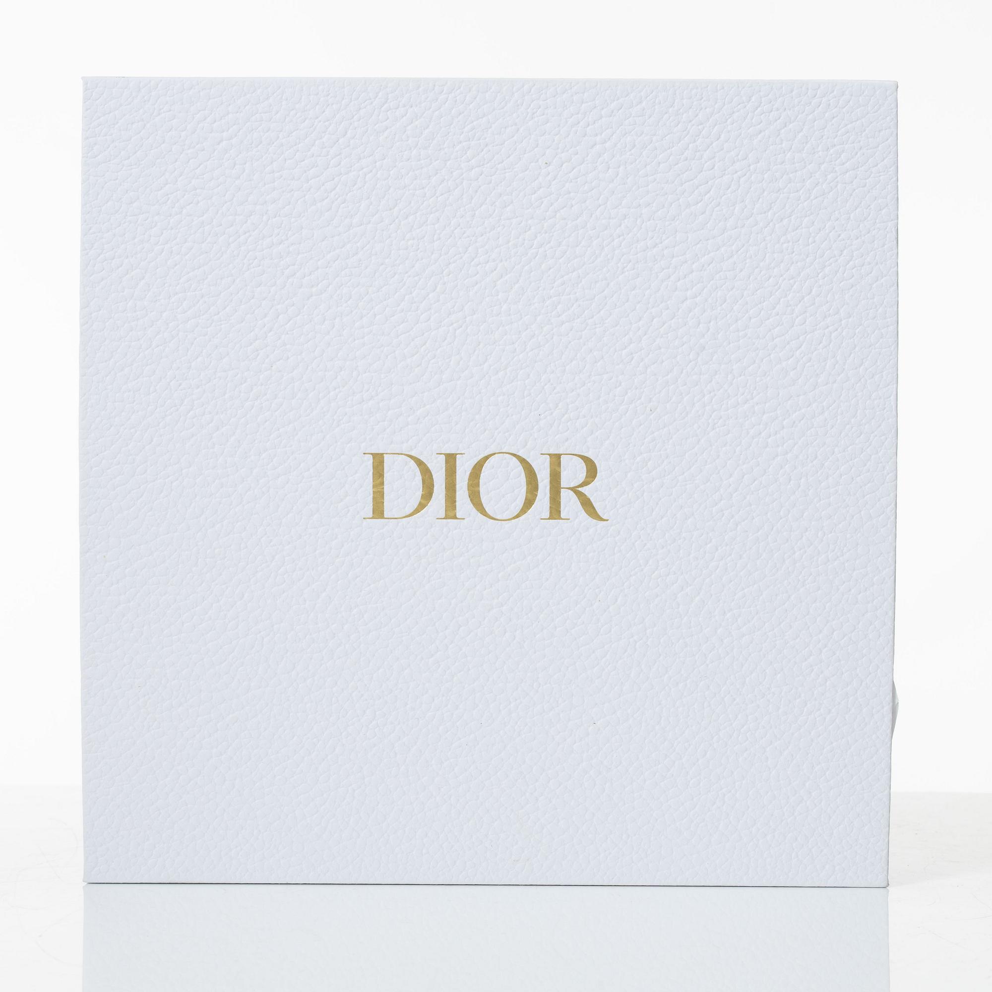 Christian Dior, puzzle, 500 pieces.