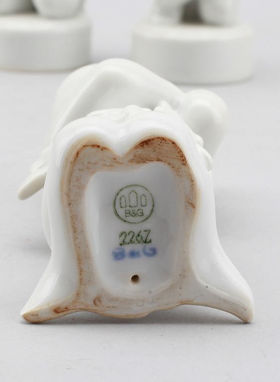 FIGURINER, 8 delar, porslin, Svend Lindhart, Bing & Gröndahl, Danmark.