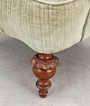 FÅTÖLJ, nyrokoko, 1800-talets andra hälft.