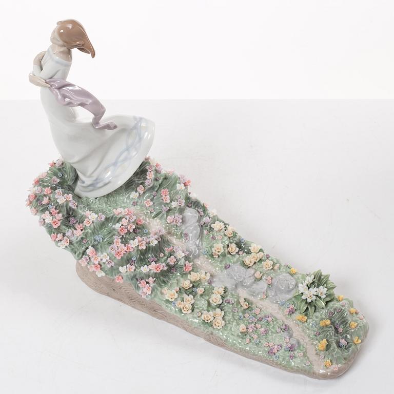 Joan Coderch, figurin, "A sea of flowers", Lladró, Spanien, 2006-2011.