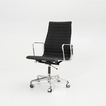 Charles & Ray Eames, Office chair, "EA119", Vitra.