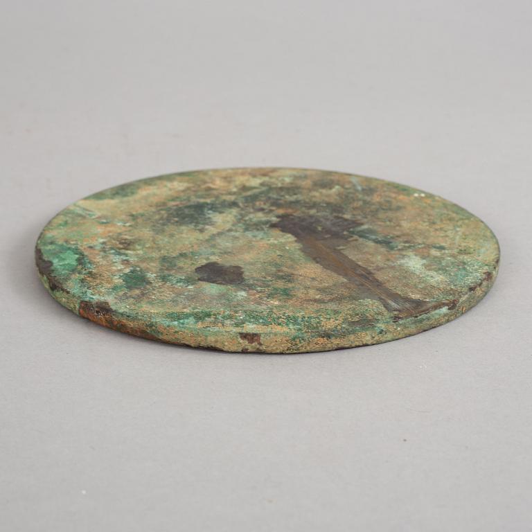 SPEGEL, brons. Xin-Östra Handynastin (9-220).