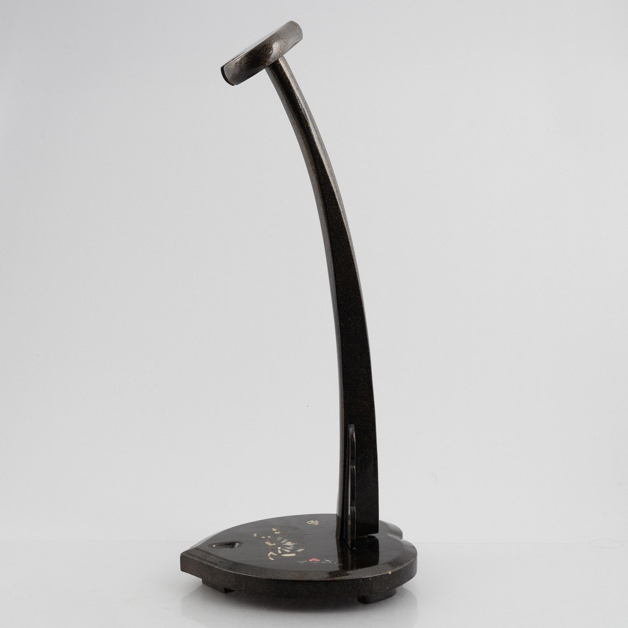 A sword stand, tachikake, Japan, Edo/Meiji.