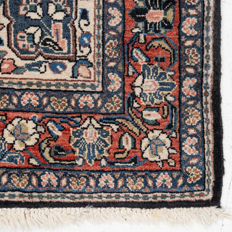 Carpet, oriental, approx. 145 x 98 cm.