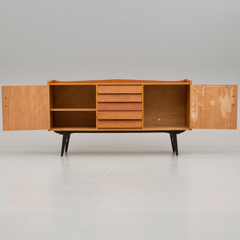 SIDEBOARD, 1900-talets andra hälft.